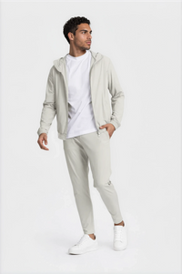 TECH SUIT À CAPUCHE — GRIS NUAGE