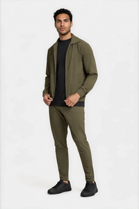 TECH SUIT CLASSIQUE — VERT OLIVE
