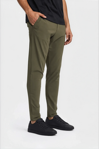 TECH SUIT CLASSIQUE — VERT OLIVE