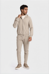 TECH SUIT À CAPUCHE — SABLE DORÉ
