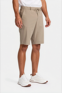 TECH SHORT — BEIGE SABLE