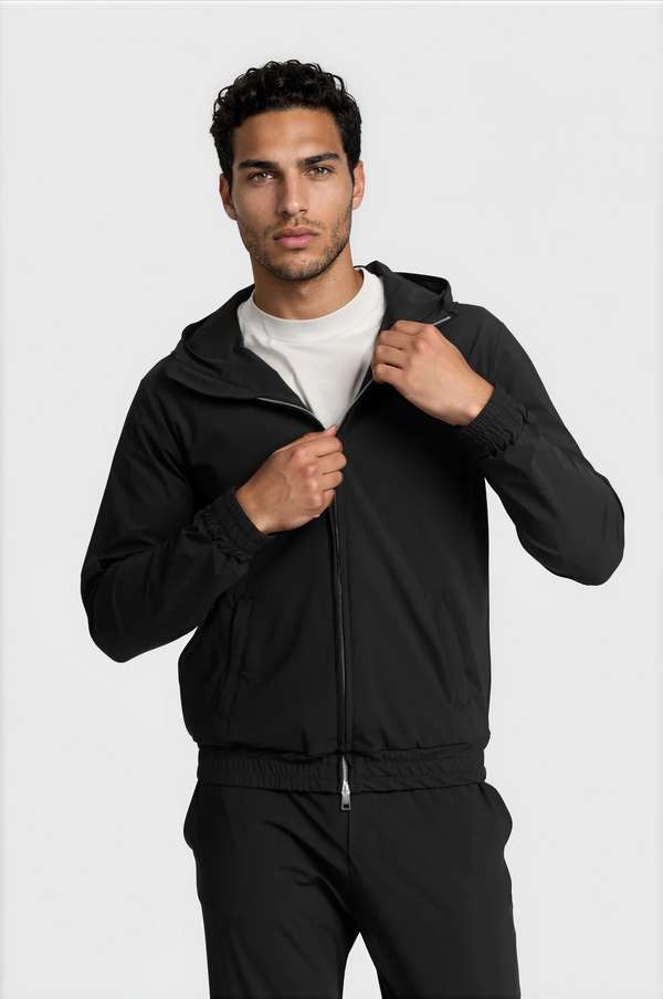TECH JACKET À CAPUCHE — NOIR ONYX