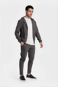 TECH SUIT À CAPUCHE — GRIS ANTHRACITE